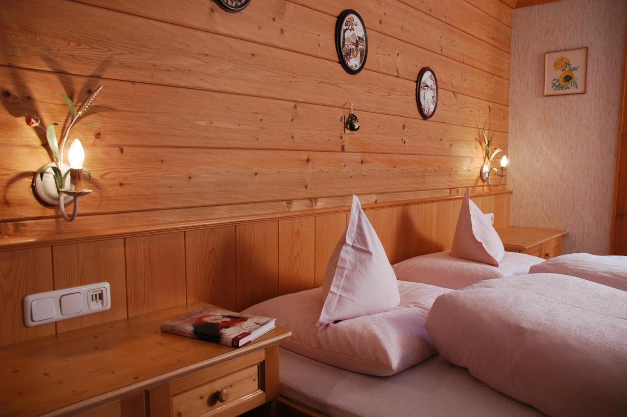 Ahnenhoefl Partenen Chambre photo